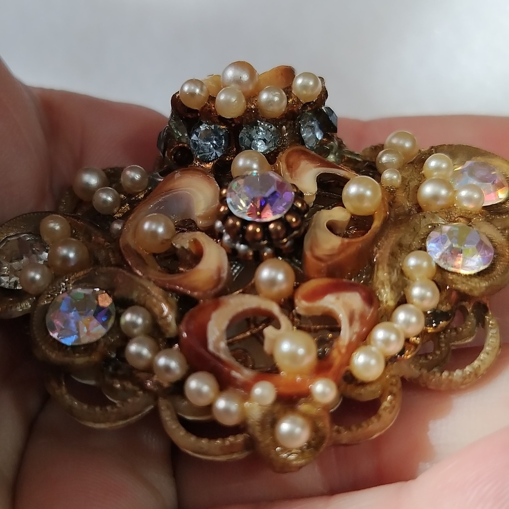 Vintage Stunning brooch. AB Crystals, light blue rhinestones, seed pearls - Picture 5 of 10